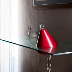 Console Re-Floa-T-Able