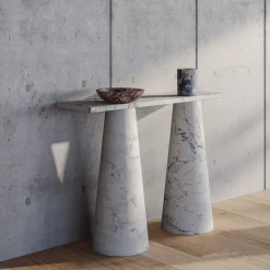 Consolle Inside Out White Arabescato di Karen Chekerdjian