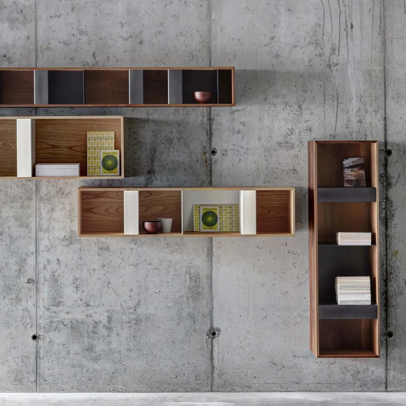 Contenitore pensile T Box Short Chestnut di Act_Romegialli