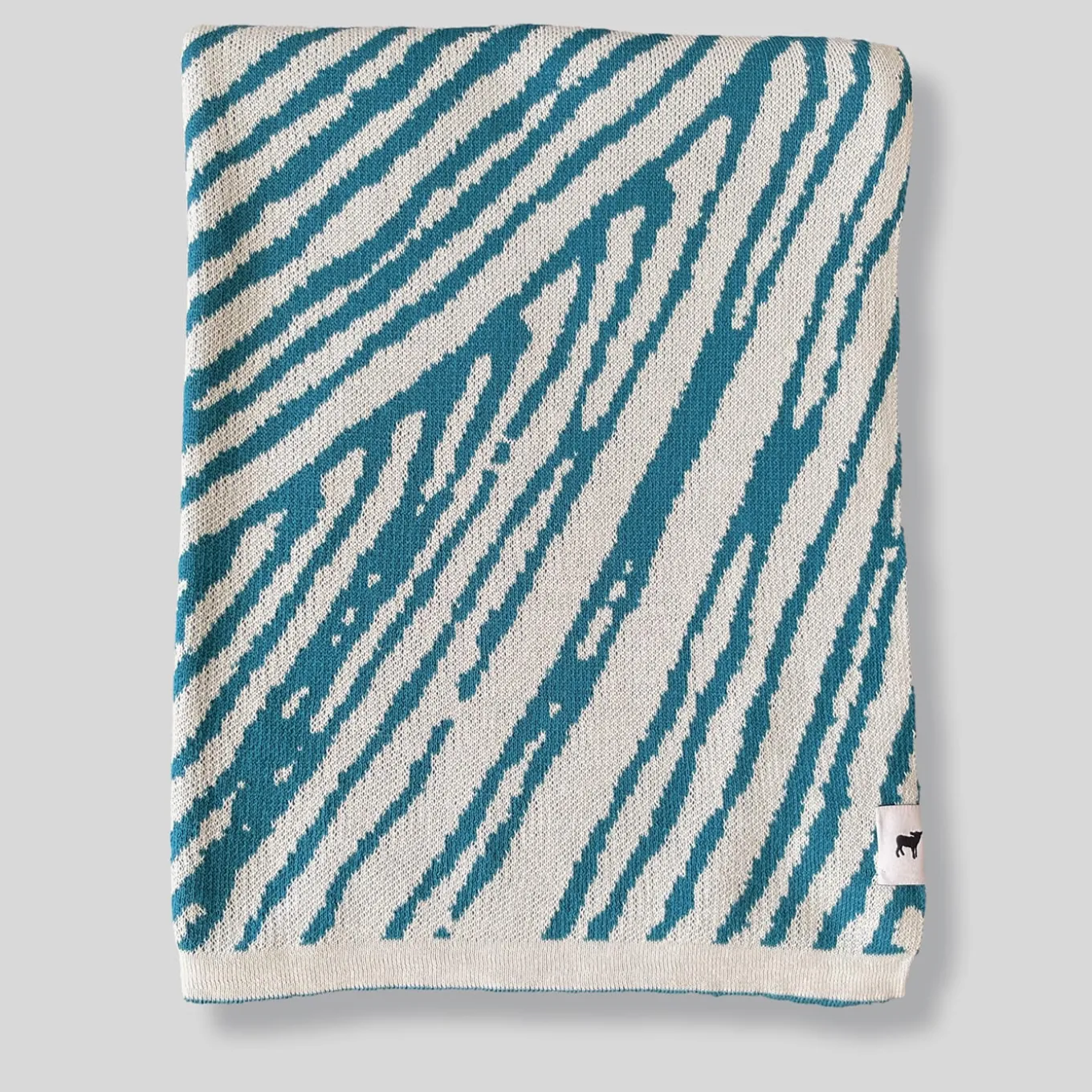 Coperta Tratto Bio Teal & White di Emilio Salvatore Leo