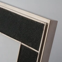 Cornice nera Galucharme di Nino Basso