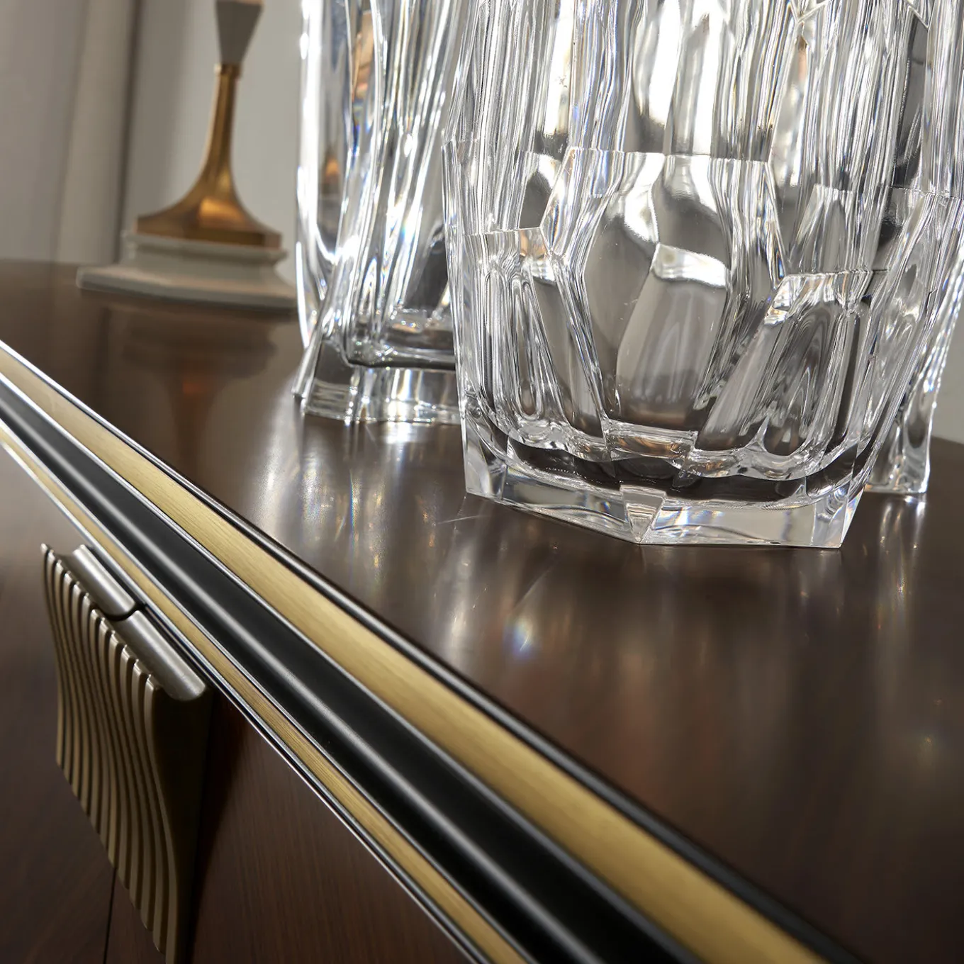 Credenza a 4 ante in palissandro