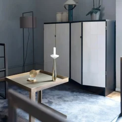 Credenza Ms. Chang in Rovere Scuro e Pelle-Pergamena