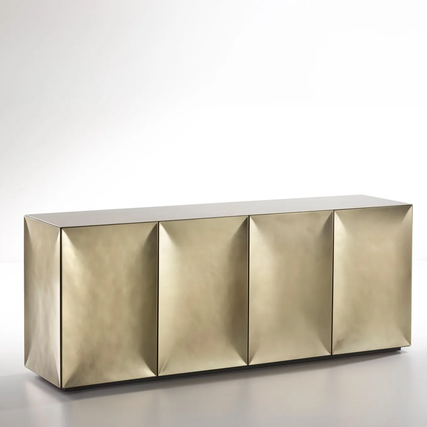 Credenza Sculpt 165 in ottone di Francesco Forcellini