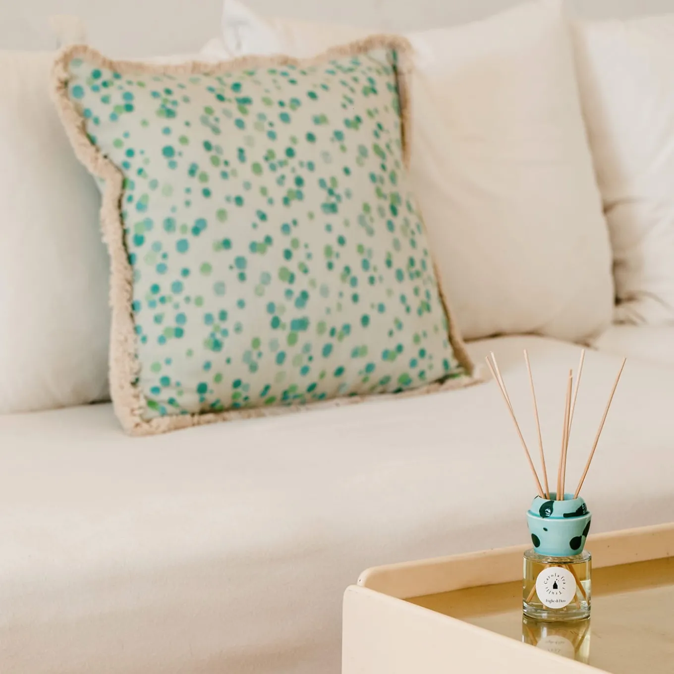 Cuscino grande con frange verdi e acquatiche