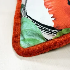 Cuscino quadrato con frange White Flower di Carlo Rampazzi