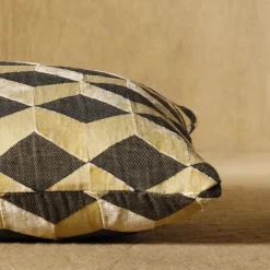 Cuscino rettangolare Ingannevole