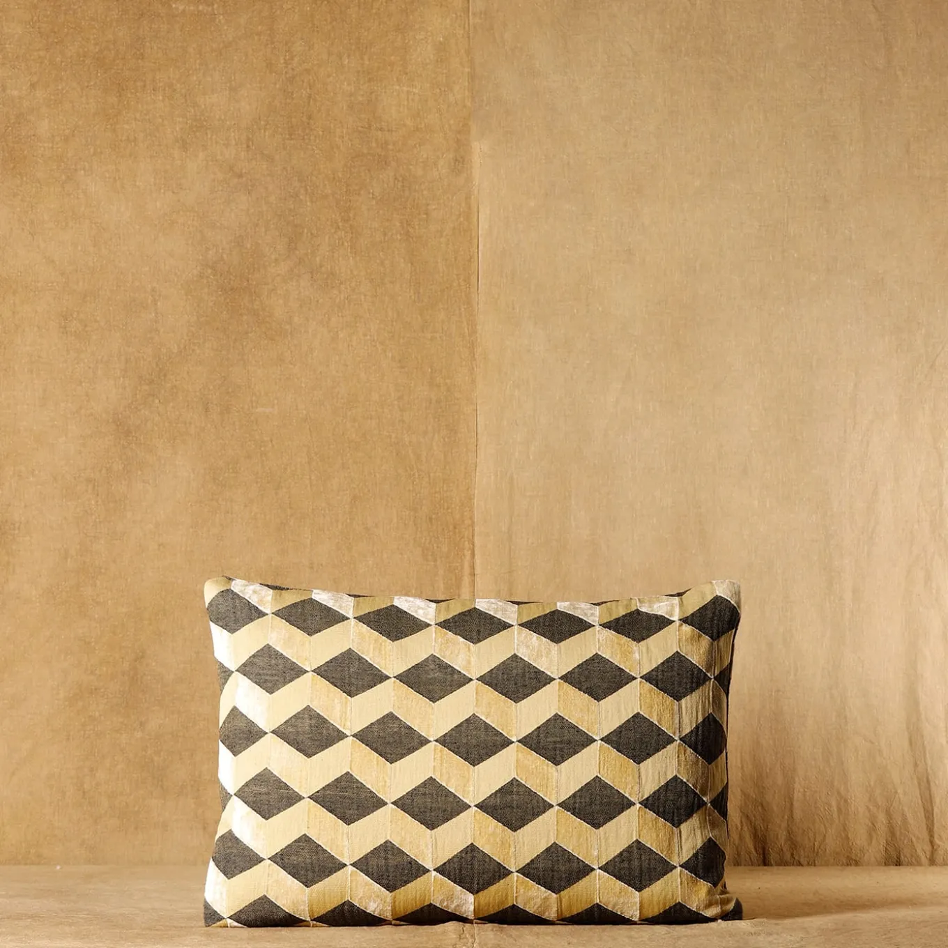 Cuscino rettangolare Ingannevole