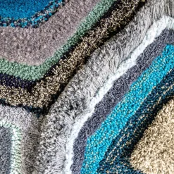 Decostruzione in arazzo blu