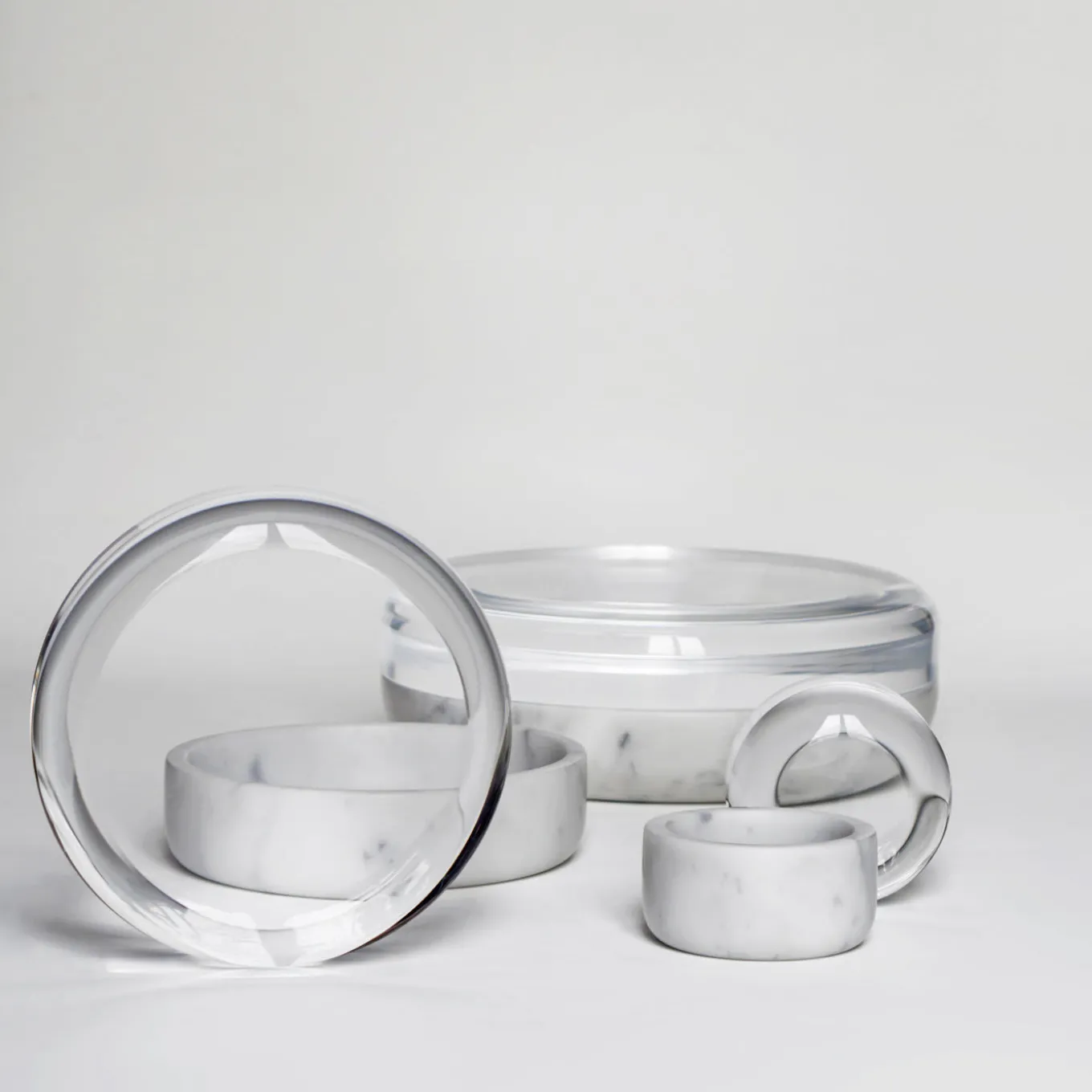 Disgelo, piccolo portagioie in marmo