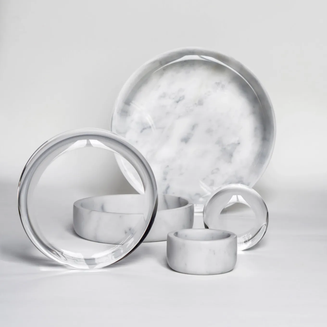 Disgelo, piccolo portagioie in marmo