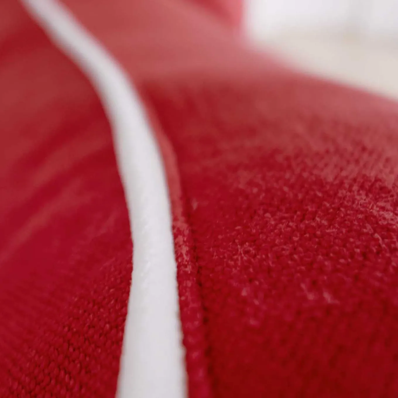 DIVANO CASQUET BIO LAMPONE E CREMA DI DDP STUDIO