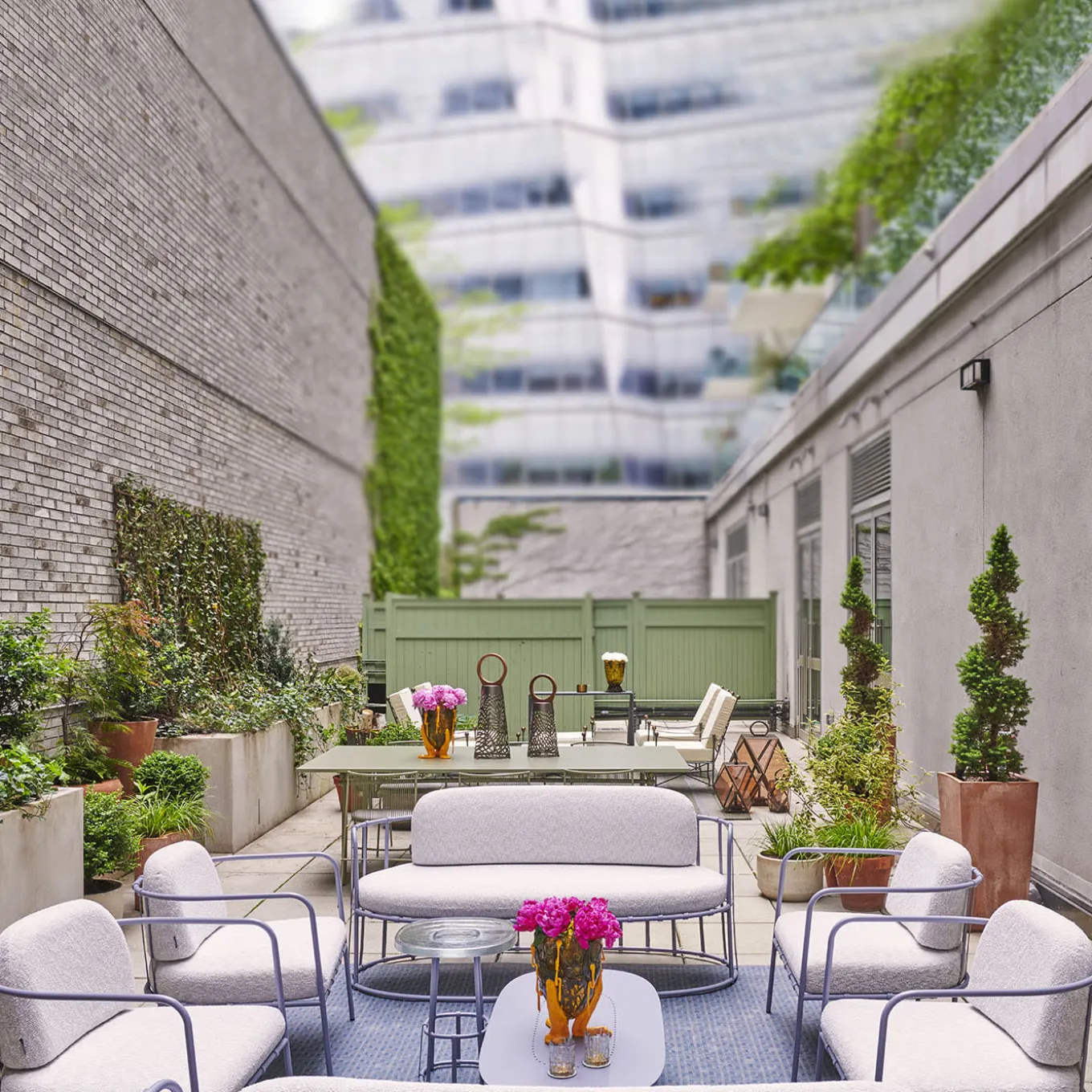 Divano Dolmen Neve di Margherita Rui