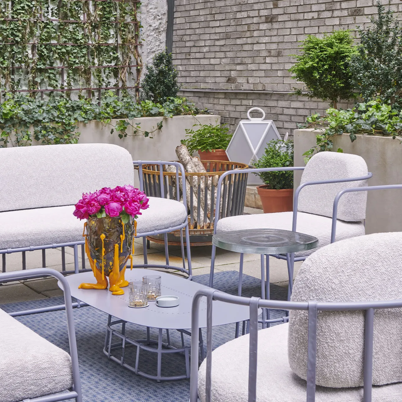 Divano Dolmen Neve di Margherita Rui