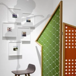 Divisorio per ambienti con schermo pieghevole Opto - Colori