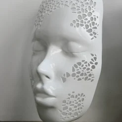 Donna MASCHERATI Scultura Bianca
