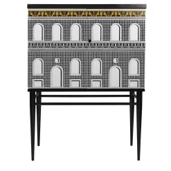 Facciata Quattrocentesca Rialzata Piccolo Armadietto #1