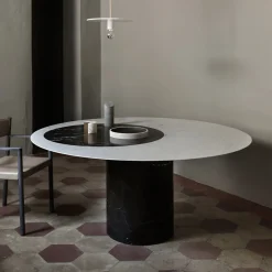 Fermalibri Kilos Black Cylinder di Elisa Ossino