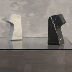 Fermalibri Marquina Pingu di Matteo Ragni