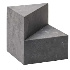 Fermalibro Kilos Black di Elisa Ossino