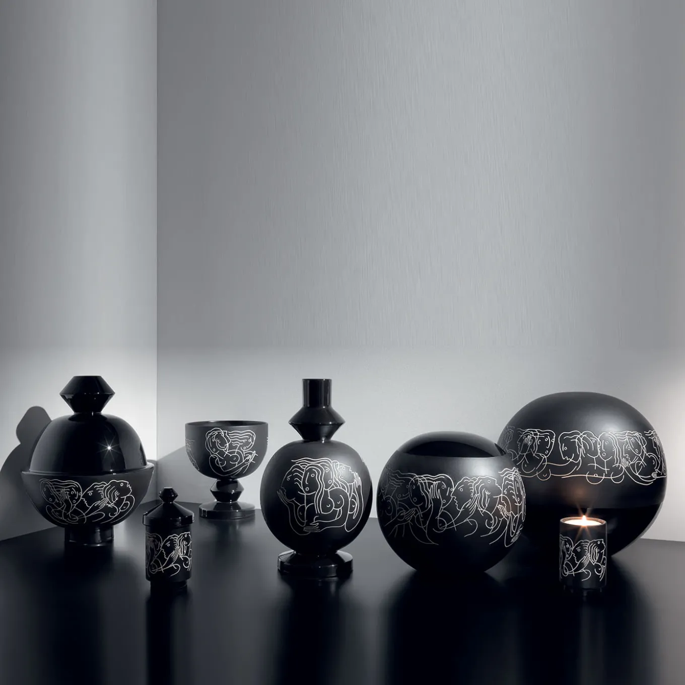 Foga Vaso nero con coperchio