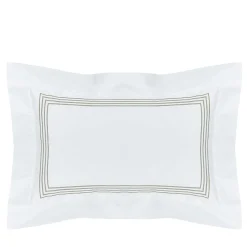 Four Generations, camicione bianco e grigio per il re degli Stati Uniti