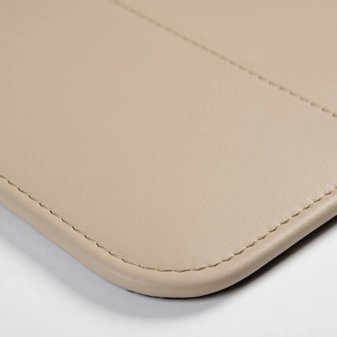 Kandinsky Luna White Deskpad