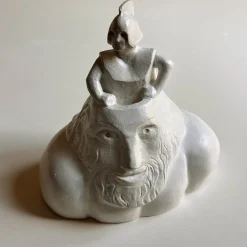 La nascita di Atena dalla testa di Zeus Scultura