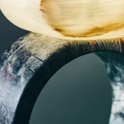 Lampada Alice Blackwood di Cristina Celestino