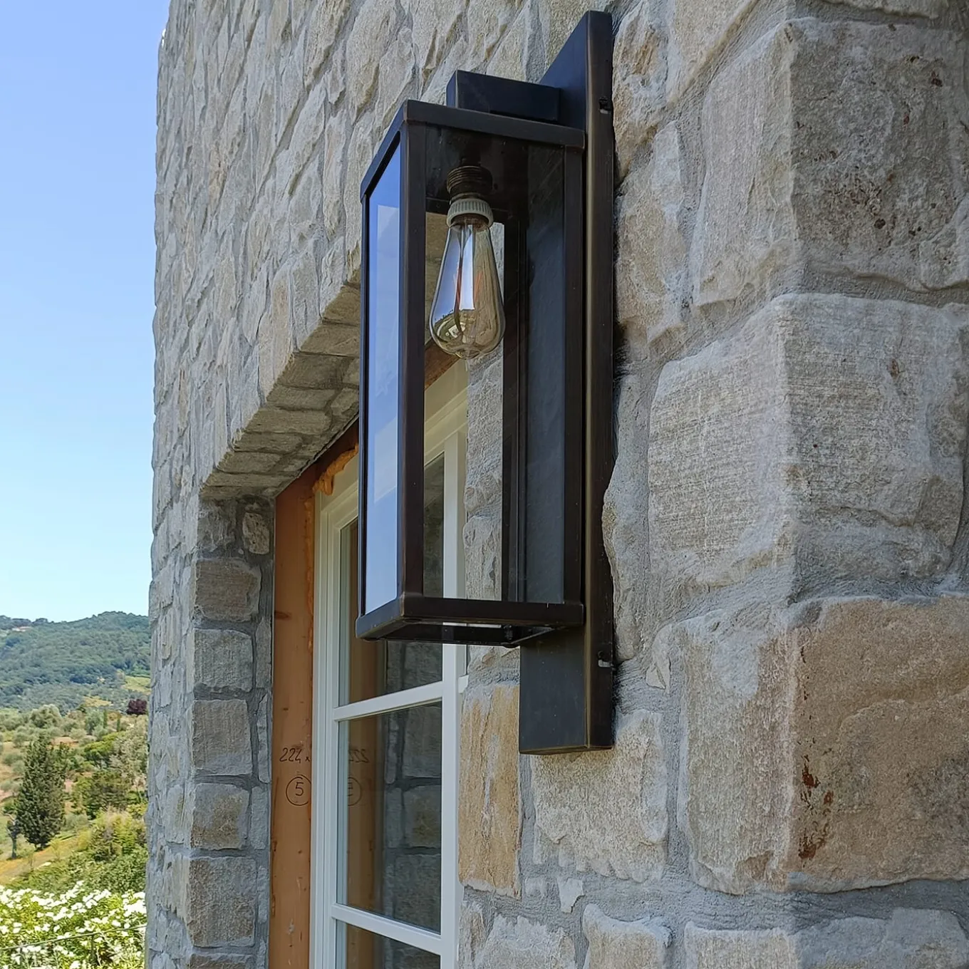 Lampada da parete Giulietta in ottone brunito