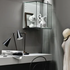 Lampada da tavolo Black Nancy di Michele Bönan