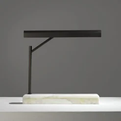 Lampada da tavolo in giada brunita e onice