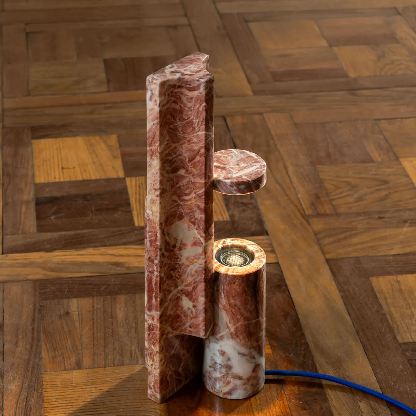 Lampada da tavolo in marmo Rosa Peralba Mostro Vii