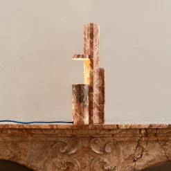 Lampada da tavolo in marmo Rosa Peralba Mostro Vii