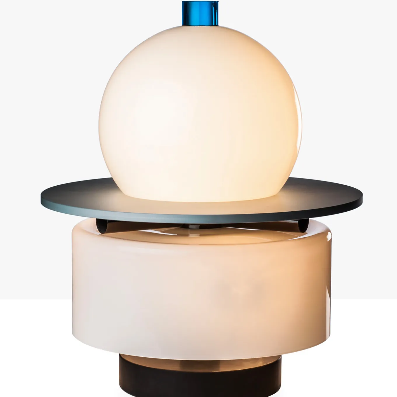 Lampada da tavolo Kiritam di Ettore Sottsass