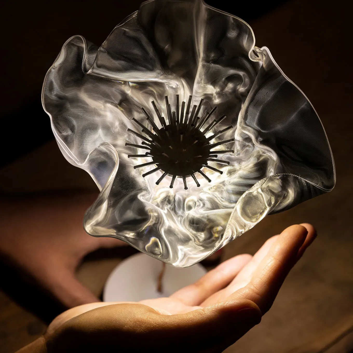 Lampada da tavolo La Fleur Prisma di Marc Sadler