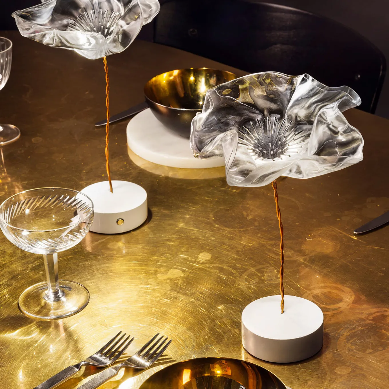 Lampada da tavolo La Fleur Prisma di Marc Sadler