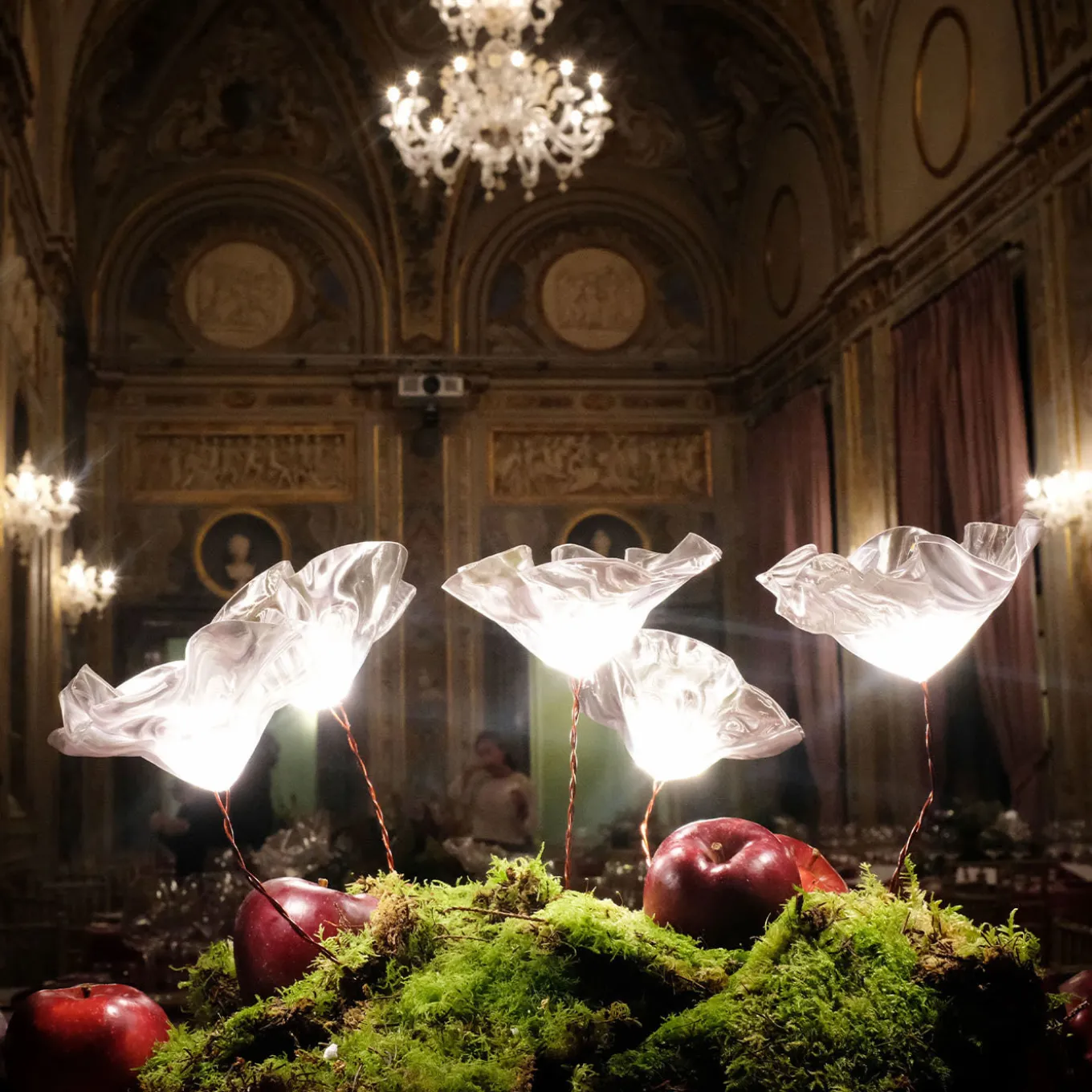 Lampada da tavolo La Fleur Prisma di Marc Sadler