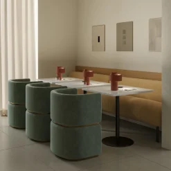 Lampada da tavolo portatile Nastro in metallo rosso profondo