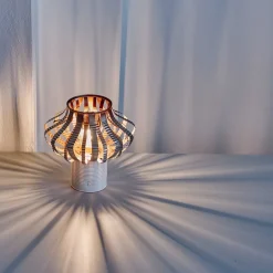 Lampada da tavolo Tiny di Nadja Galli Zugaro