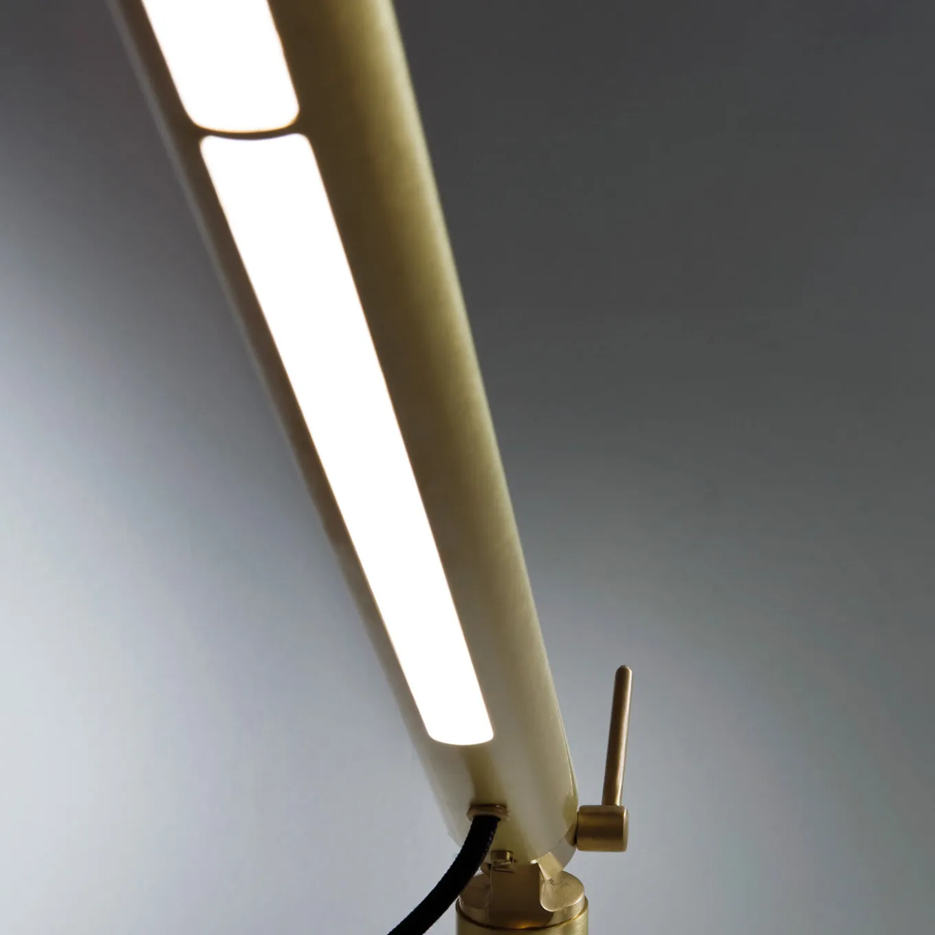 Lampada da terra Level