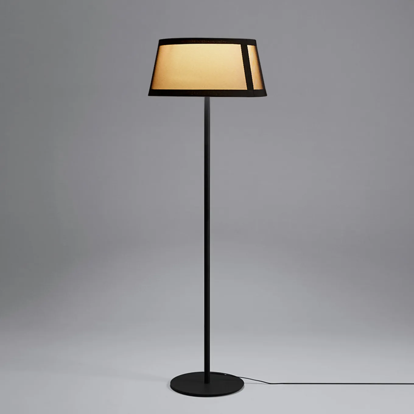 Lampada da terra Lilly Beige