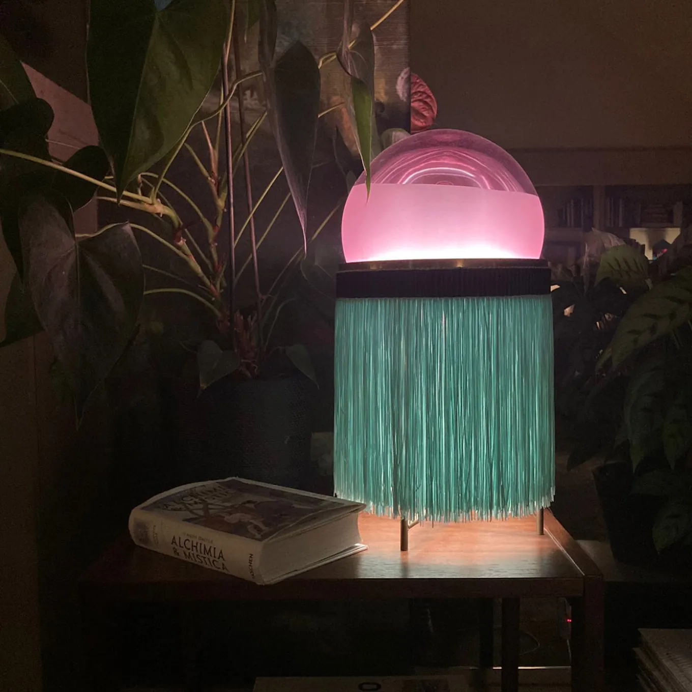 Lampada da terra media Normanna in rosa ametista e verde acqua di Vi+M