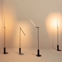 Lampada da terra ricaricabile Linea Nera in acciaio