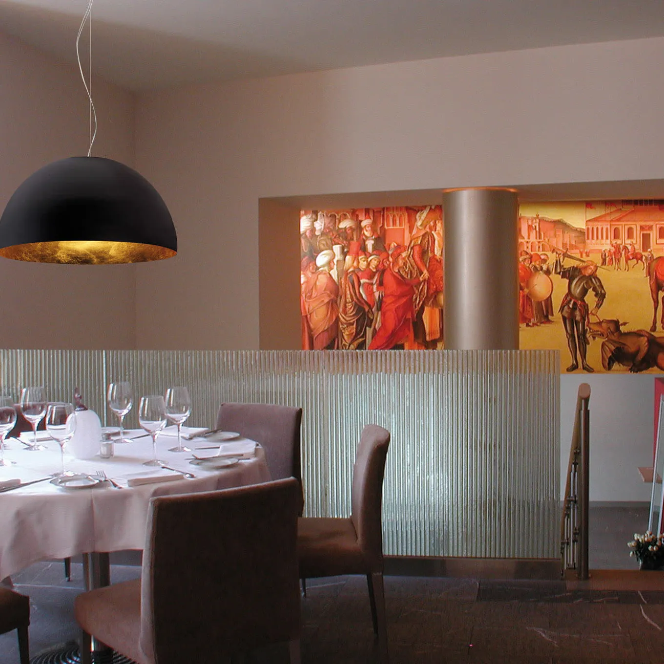 Lampada Giove nera in foglia d'oro