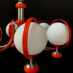 Lampadario rosso a 7 luci Stilnovo