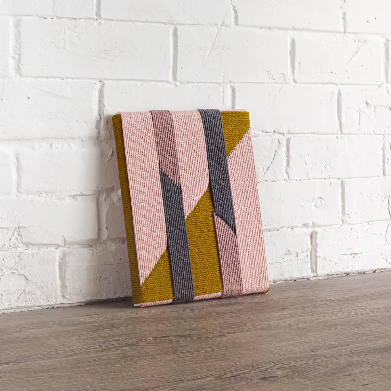 L'arazzo multicolore Hidden Patterns #3