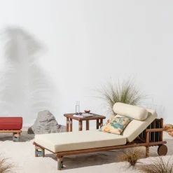 Lettino per esterni Lignes in legno