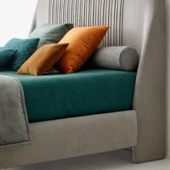 Letto Alba Fluttuante con rivestimento in velluto Deluxe