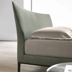 Letto matrimoniale Maya Green di Giuseppe Bavuso